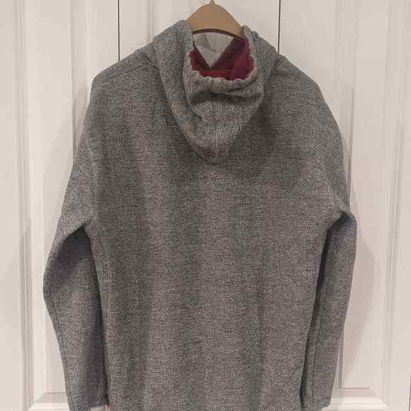 Hoodie Sweatshirt heathered black with red and white accents. Soft, Big & comfy! - Picture 4 of 5